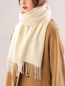 1条女士纯色仿羊绒围巾，带流苏，柔软仿羊毛披肩，优雅简约，适合日常佩戴、各种场合，春、夏、秋、冬四季皆可搭配连衣裙。