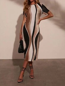 女士圆领短袖印花休闲优雅连衣裙 - 彩色 - 查看 1