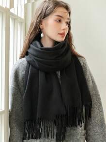 1条女士纯色仿羊绒围巾，带流苏，柔软仿羊毛披肩，优雅简约，适合日常佩戴、各种场合，春、夏、秋、冬四季皆可搭配连衣裙。