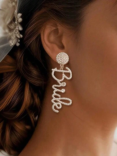 1pair Exquisite 'bride' Letter Detail Alloy & Rice Bead Earrings, Suitable For Wedding, Bridesmaid, Or As Gift For Friends