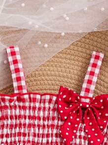 Conjunto de 2 piezas para niña bebé que incluye blusa con bordado de fresa y moño, y pantalones cortos con lunares rojos