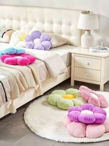 Christmas Decorative Pillow Soft And Adorable Six-Petal Flower Pillow Faux Rabbit Fur Throw Pillow Perfect For Christmas Bedroom, Sofa, Bed, And Other Home Decor A Wonderful Christmas Gift For Family And Friends - White Powder Core - View 7