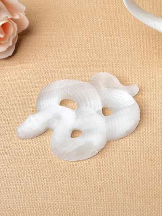 1 Pieza Espécimen de cristal de Selenita natural tallado a mano en forma de serpiente, artículo de mineral, artesanía de cristal, elemento de suerte, colección Feng Shui, decoración para el hogar, regalo