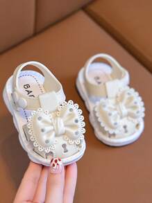 1 par de sandalias blancas adorables para bebé/niña pequeña, zapatillas de estar por casa, calzado de playa para verano