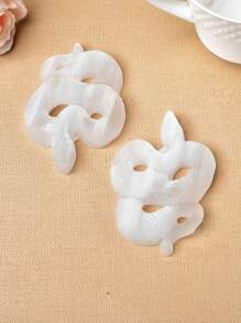 1Pc Natural Crystal Selenite Stone Hand Carved Snake Animal Mineral Specimen Crystal Crafts Lucky Items Feng Shui Collection Home Decor Gift