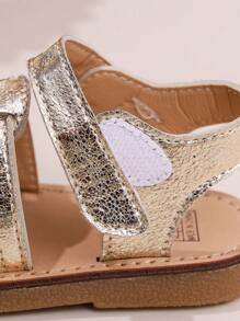 1 Pair Infant Baby Girl Comfortable Lightweight Non-Slip Flat Fashion Sandals - Gold - View 2