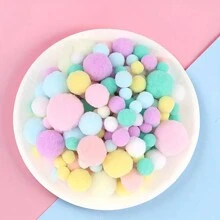 50 pièces/paquet, 1/1,5/2/2,5/3cm Pompons de couleur bonbon, haute élasticité - pour l'artisanat DIY, pompons colorés, cadeaux de fêtes, accessoires de cheveux, vêtements, rideaux, décorations de porte, art textile doux pour la décoration murale de la maison, décorations de fête