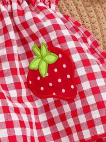 Conjunto de 2 piezas para niña bebé que incluye blusa con bordado de fresa y moño, y pantalones cortos con lunares rojos