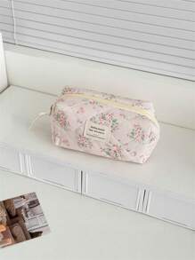 1个春季粉色碎花化妆包，女士旅行大容量化妆品收纳包，便携式化妆品收纳手拿包，带拉链，可收纳化妆品、护肤品、口红、化妆刷、护手霜、耳机、零钱、钥匙等小物件，适合居家、旅行、度假和上学使用。化妆包/化妆袋/护肤包/洗漱包。 - 藕粉色 - 查看 10