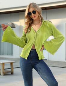 Yesfashion Blusa de mujer con escote en V profundo y mangas largas acampanadas, camisas casuales elegantes con botones en la parte delantera
