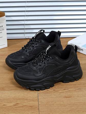 男鞋黑色，时尚透气厚底增高休闲高街男士运动鞋，年终狂欢，节日礼物，百搭学生校鞋（脚宽建议买大一码）