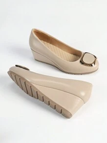 女士时尚坡跟鞋柔软舒适尖头高跟鞋