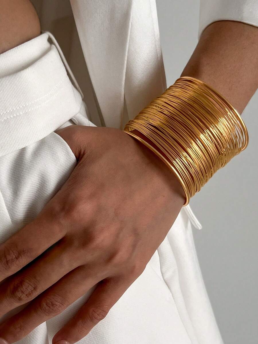 1pc Vintage Punk Style Fashion Metal Gold Round Cuff Bracelet, Women's Minimalist Oversized Exaggerated Bracelet, Women's Daily Decoration, Fashion Outfit Accessory, Party Jewelry Gift