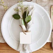 100 piezas, Etiquetas personalizadas (etiqueta cuadrada de 1.85 pulgadas * 1.85 pulgadas), Etiquetas de regalo de agradecimiento, Con orificio perforado previamente, Etiquetas de agradecimiento perfectas para bodas, fiestas, eventos, Etiquetas colgantes para envolver regalos. Tenga en cuenta que la cuerda no está incluida.