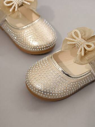 女童公主闪亮软底鞋，甜美可爱风格，适合室内和室外穿着，春夏秋季