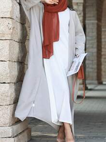 1pc Modest Women Abaya With Heart Embroidery, Solid Gray, Suitable For Spring & Autumn Daily Wear - Grey - View 3