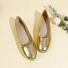 New Flat Round Toe Fashion Versatile Plus Size Women Slip-On Loafer Shoes