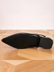 Zuecos de malla con puntera puntiaguda y hebilla, planos para mujer para primavera/verano, mocasines negros planos