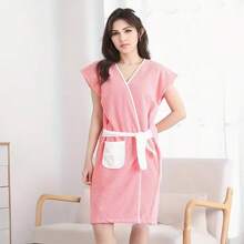 1 حزام أمامي بنمط الأناناس، من القطيفة المرجانية فائقة الناعمية، خفيف الوزن ودافئ، مناسب لجميع الفصول، ماص وناعم للارتداء في الحمام، غرفة النوم، حمام السباحة والشاطئ، رداء منزلي جميل للطالبات، هدية عيد الحب وعيد ميلاد الصديق/الصديقة، ديكور صيفي للحمام والمنزل، للعودة إلى المدرسة