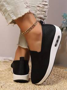 Antypoślizgowe oddychające buty sportowe dla kobiet, koreańska wersja studenckie uniwersalne buty casualowe z grubą podeszwą, damskie siateczkowe trampki wsuwane