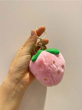 Frukt Jordgubbe Liten nyckelring Skolväska Hänge Dekoration Söt plysch nyckelring Födelsedagspresent till barn Alla hjärtans dag