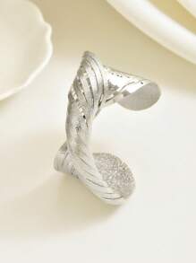 1pc Bold Line Twist Open Cuff Bracelet, European American Style Matte Finish, Suitable For Daily Wear - Gold - View 5