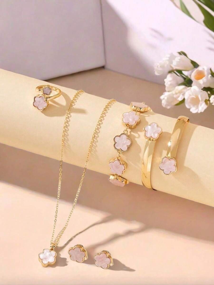 1 Set Classic Four-Leaf Clover Style Necklace, Earrings And Bracelet Jewelry Set, A Gift For Friends - Pink - View 1