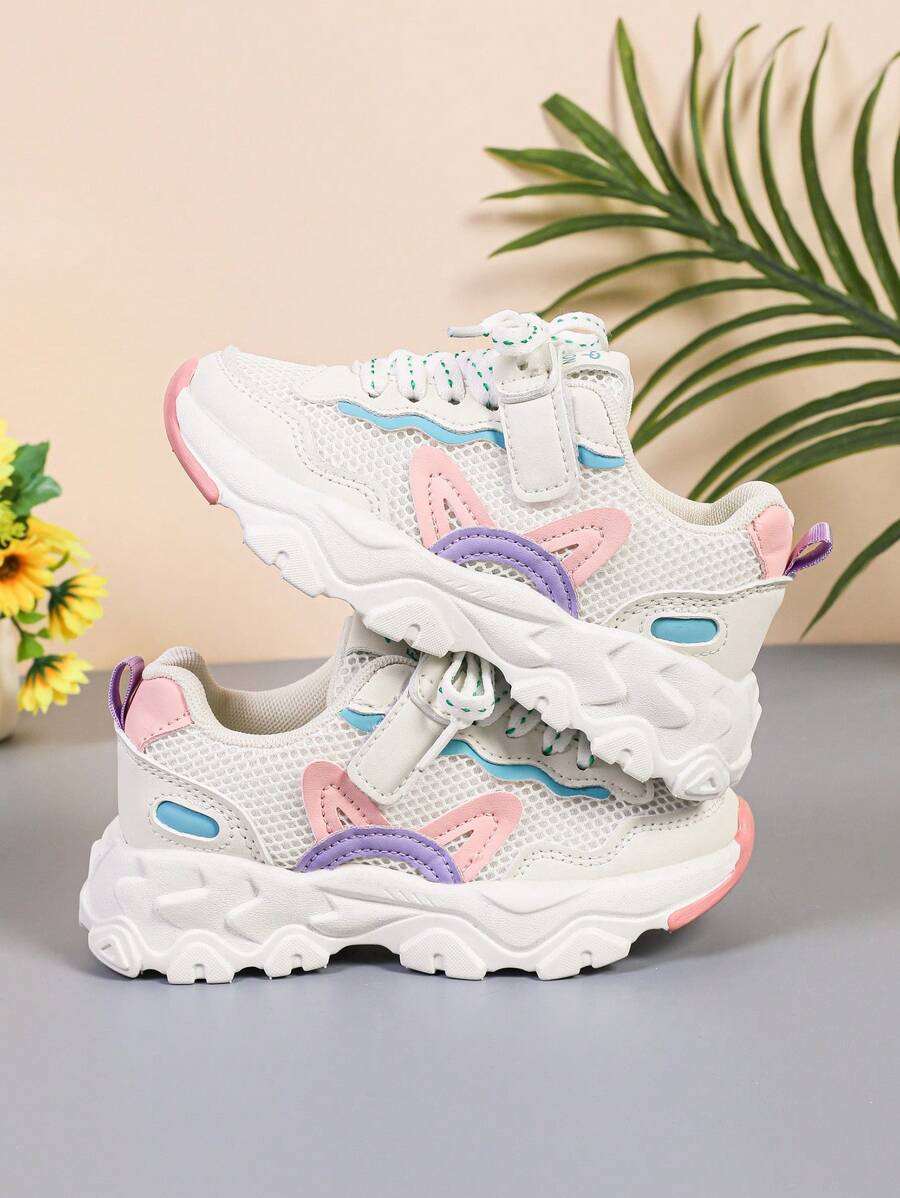 時尚優雅的兒童透氣網眼運動鞋,配有防滑和抗異味柔軟鞋底,適用於戶外跑步、遠足和全季節