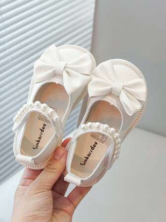 女童防水轻便平底乐福鞋，公主英伦风便士鞋，新款厚底女童休闲皮革乐福鞋，防滑英伦风彩色儿童厚底鞋，公主亮面女童平底牛津鞋，四季皆宜