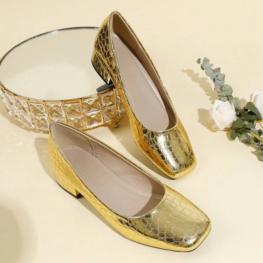 新款时尚方头一脚蹬平底鞋，百搭大码女鞋 - 金色 - 查看 1