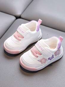 1 par de zapatos blandos antideslizantes para bebés y niños pequeños en primavera/otoño, diseño de para niñas y niños, zapatillas informales para interiores/exteriores para bebés de 0 a 4 años