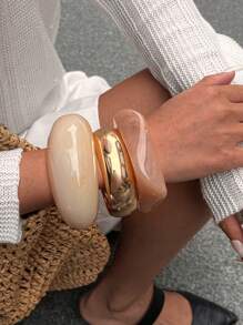 1pc Retro Exaggerated Fashion Punk Style Asymmetrical Acrylic Bracelet, Simple Thick Heavy Jewelry, Multi-Color Charm Bangle, Suitable For Women's Daily Commute, Gathering With Friends, Romantic Holidays, Street Photography, Fashion Shows And Jewelry - Fashionable Chunky Bracelet - View 4