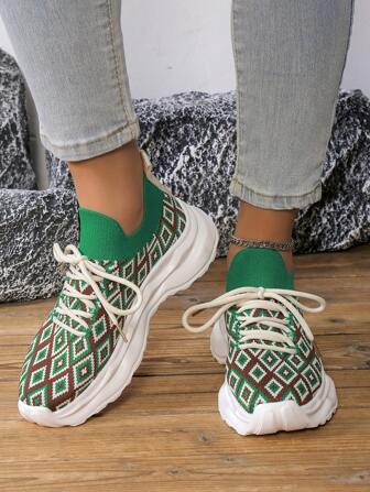 24 件装女式拼色字母印花轻便休闲路跑运动鞋