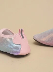 1 Pair 2025 New Children Soft Rainbow Color Reflective Strip Indoor Slippers - Multicolor - View 3