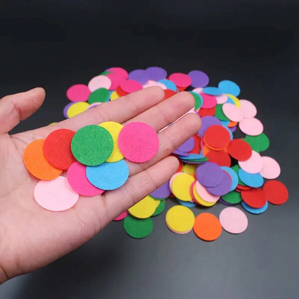 100pcs/Pack Multicolor Felt Circles Of 1.5-10cm, Suitable For DIY Sewing And Crafts, Wreaths, Bouquets - Assorted Colors Package For Wedding/Festival Party/Carnival And Birthday Decoration, Non-Sticky Felt Pieces Gifts Graduation