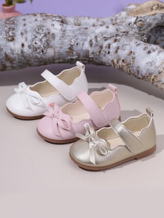 女孩時尚,甜美可愛的珍公主鞋,採用pu材質,蝴蝶結裝飾,簡單,舒適,輕巧,適合春夏季