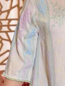 优雅刺绣彩色印花阿拉伯女式连衣裙 JALABIA 流苏饰边 V 领清新白色长袍，2025 年沙特国庆长袍最新设计 - 米色 - 查看 4