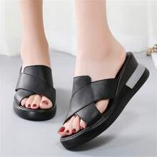 Women's Platform Slide Sandals, Casual Thick Sole Slippers, Comfortable Flip Flops - Black - View 3