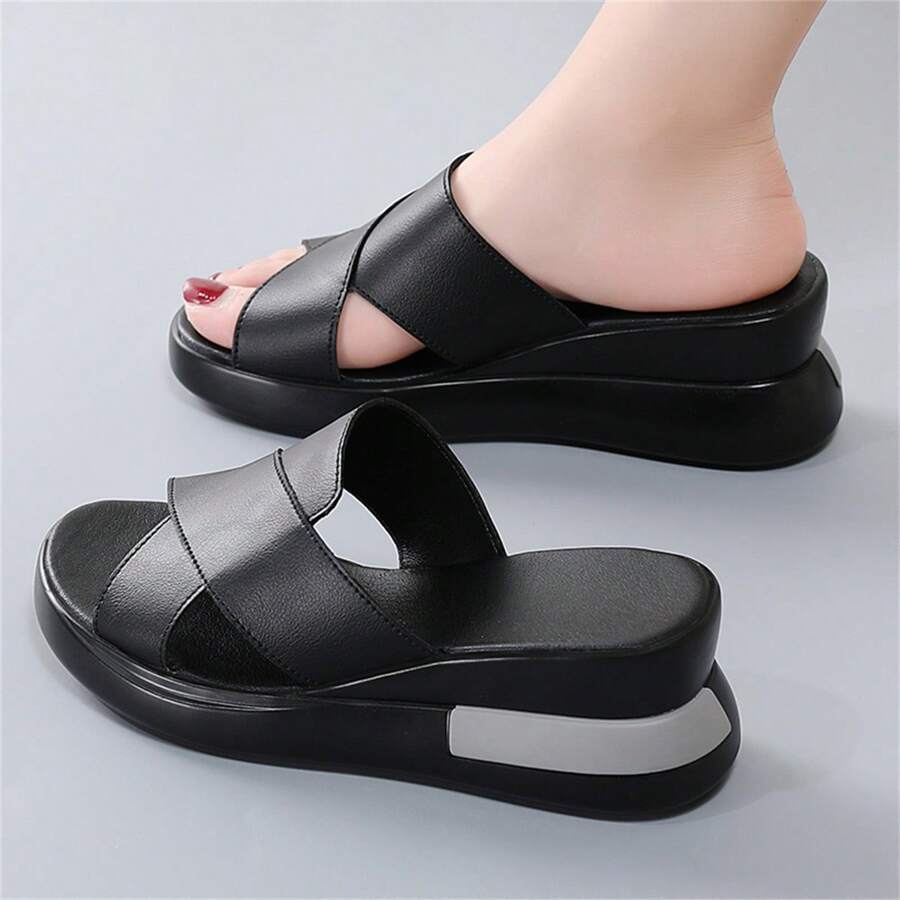 Women's Platform Slide Sandals, Casual Thick Sole Slippers, Comfortable Flip Flops - Black - View 1
