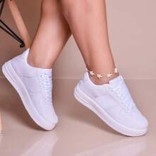 Women Wedge Sneakers - Hitam dan Putih - View 3