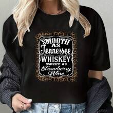 Smooth As Tennessee Whiskey Sweet As Strawberry Wine T-Shirt - màu đen - Xem 1