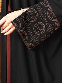 Modisch bestickter Oversized muslimischer Abaya Kimono Mantel Damenkleidung mit gespaltenen Ärmeln, Kaftane - Schwarz - Übersicht 7