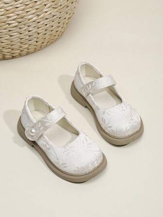 女童圆头舒适休闲平底鞋，2025年春季新款系带时尚儿童鞋