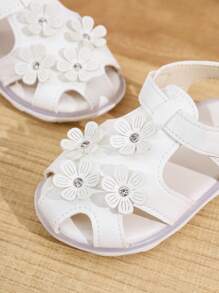 Baby & Toddler Girls' Sweet And Cute Sandals With Flower Embellishment, Suitable For Indoor And Outdoor In Summer