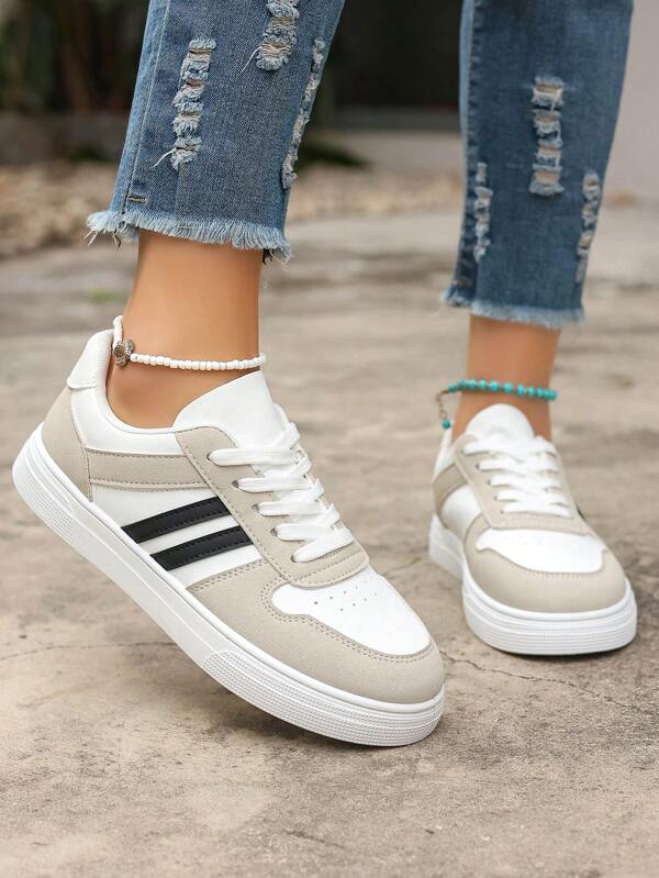 Weiße Sneaker für Damen, Frühling/Herbst Neuheiten, vielseitig einsetzbar, minimalistisch, lässige Slip-On Stoffschuhe, rutschfest, geeignet für den Campus