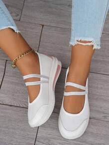 女士网面运动鞋，春季新款低跟平底休闲运动鞋