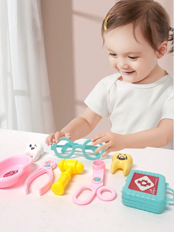 Conjunto de disfraz de médico de juego de roles para niños, kit de médico, uniforme profesional, juego de simulación de médico. Set de juego de roles de disfraz de médico para niños, kit de médico, uniforme profesional, juego de simulación de médico para niños. Kit de médico con 26 piezas para juego de simulación, set de juguetes de estetoscopio y equipo médico para estimular la imaginación de los niños.
