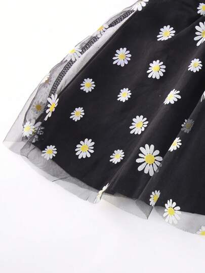 年轻女孩 2 件套：网眼细肩带泳衣（连衣裙 + 短裤）