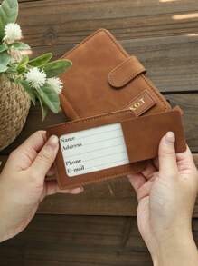 Takeoak 2 PEÇAS Pacote de Presente Porta-passaporte Personalizado com Etiqueta de Bagagem Conjunto Personalizado Caixa de Presente de Viagem Monograma Dourado Camurça Conjunto de Capa de Passaporte de Couro Fosco Personalizado Etiquetas de Bagagem Acessórios de Viagem Personalizada Presente de Viagem Elegante Caixa de Presente Personalizada Presente de Natal e Férias para Família, Amigos, Material Escolar, Volta às Aulas, para Escritório, para Escola, para Sala de Aula, para Presentes de Professor, para Universidade, para Colega, para Quartos Universitários, para Professor, para Meninos e Meninas, para Adolescentes, Estudantes do Ensino Médio, Estudantes do Ensino Fundamental, Estudantes do Ensino Médio, Estudantes Universitários, Calouro, Segundo Ano, Estudantes de Baixo Nível