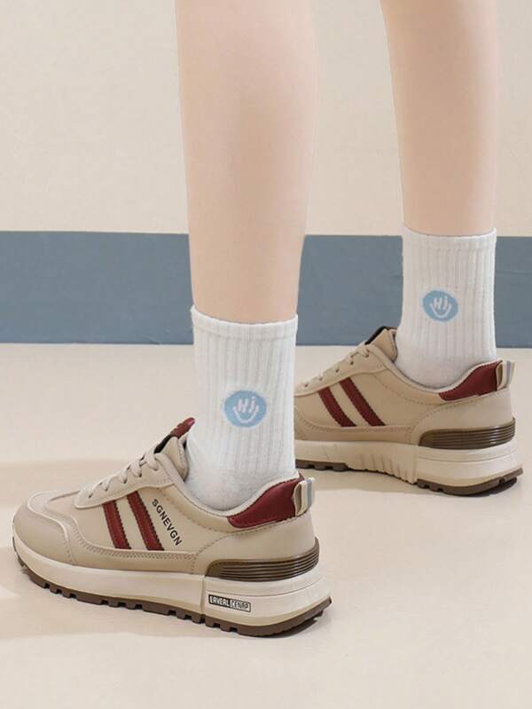 Scarpe da ginnastica nuove da donna per il 2025, con suola spessa e design chunky, scarpe casual e da running